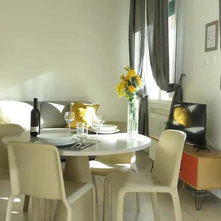 8 Colonne Apartment *